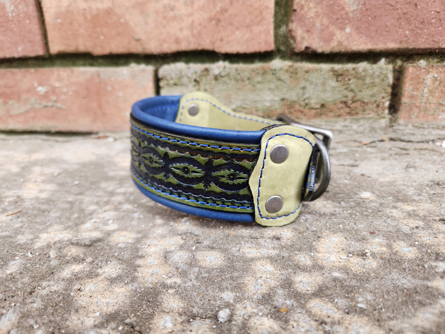 Green and Navy Geometric Collar