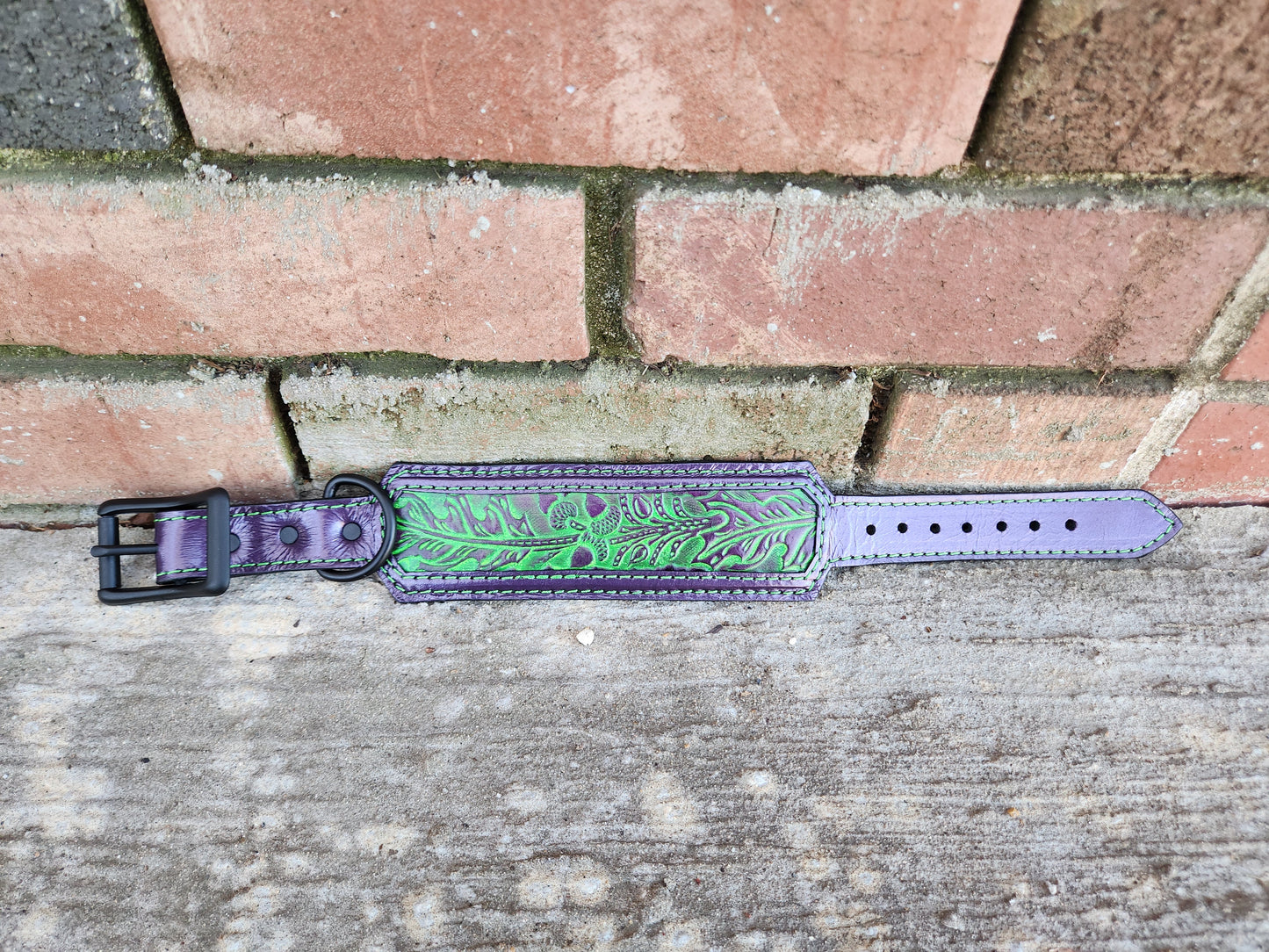 Purple and Green Leaf Collar