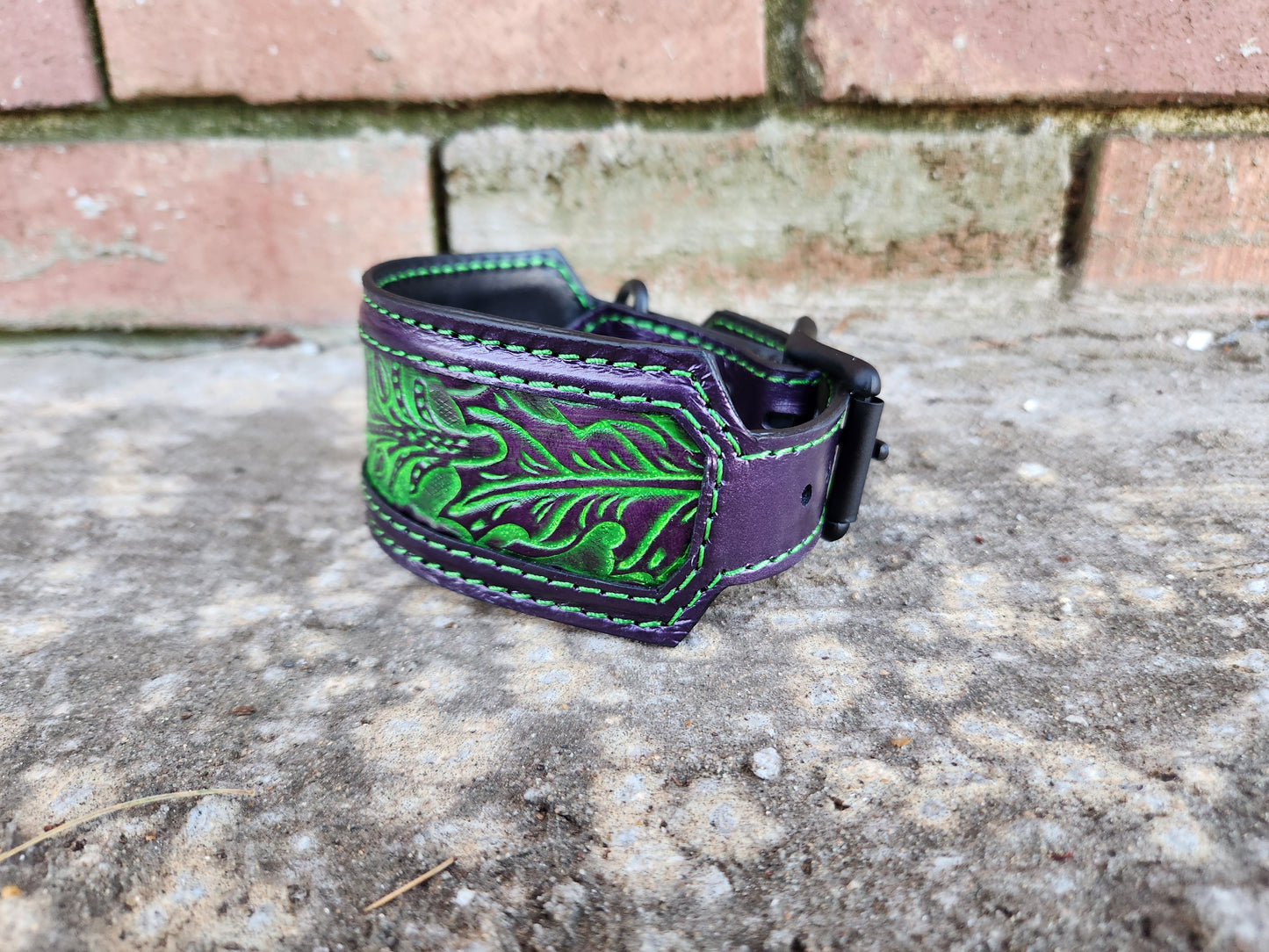 Purple and Green Leaf Collar