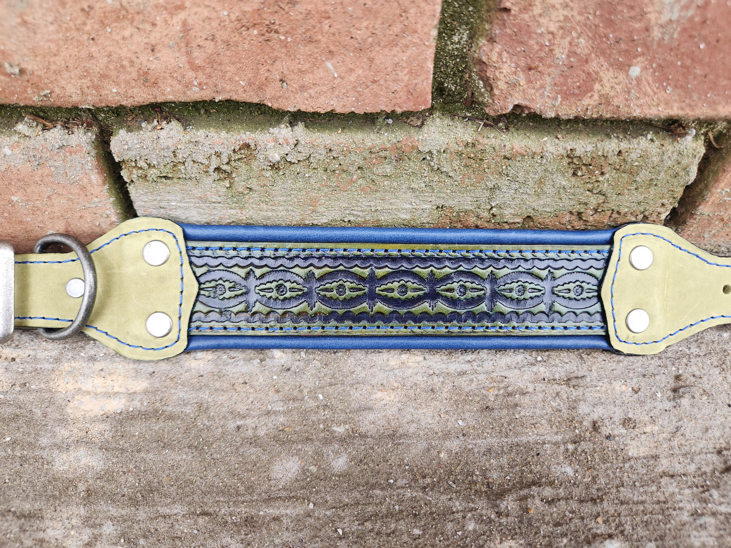 Green and Navy Geometric Collar