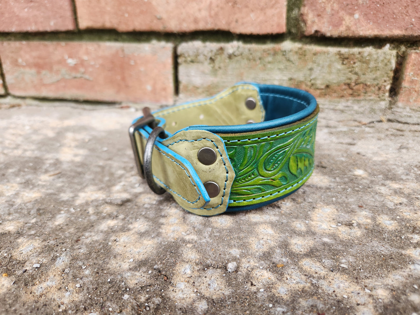 Green and Teal Leaf Collar