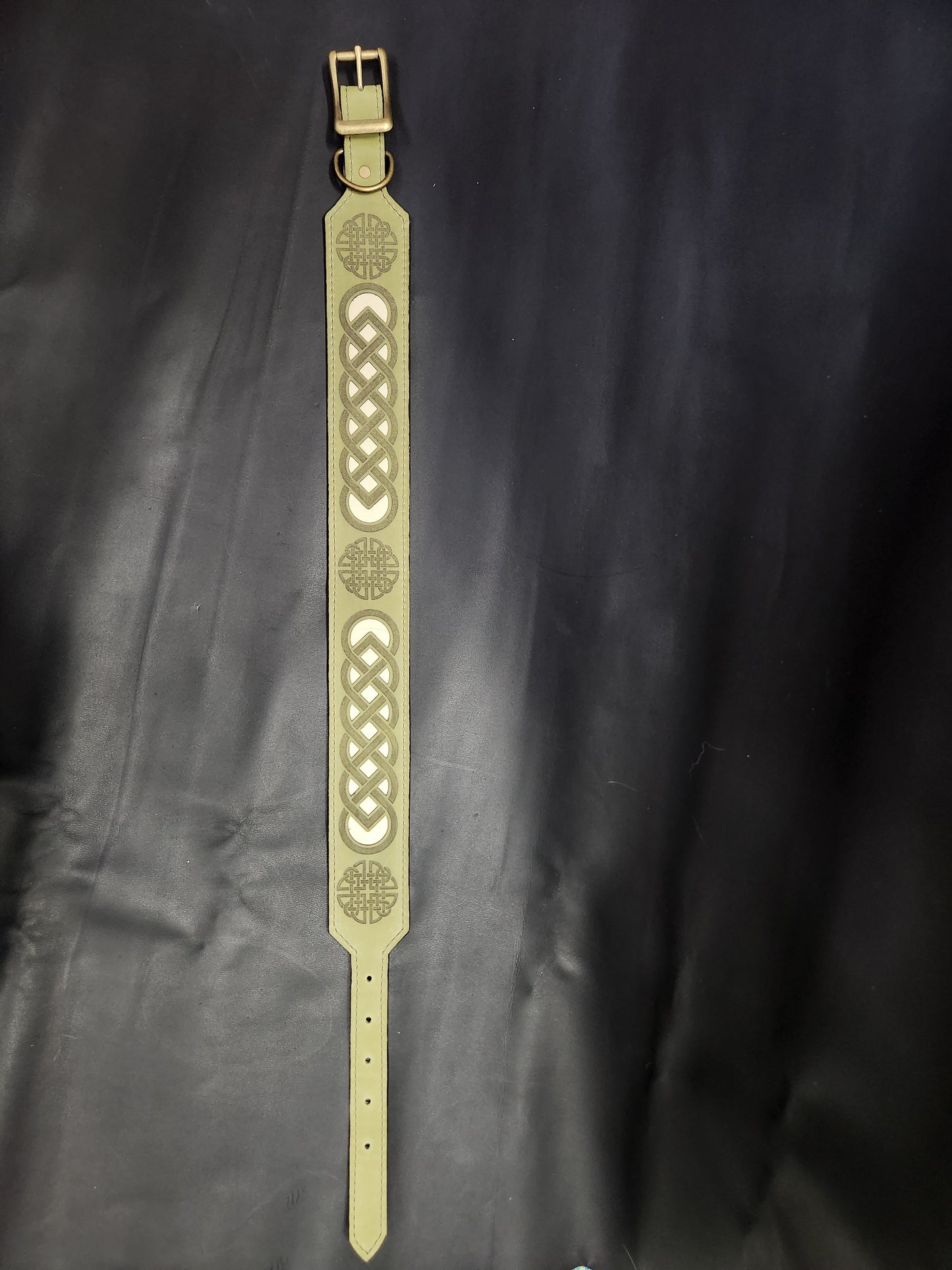 Green Celtic Collar