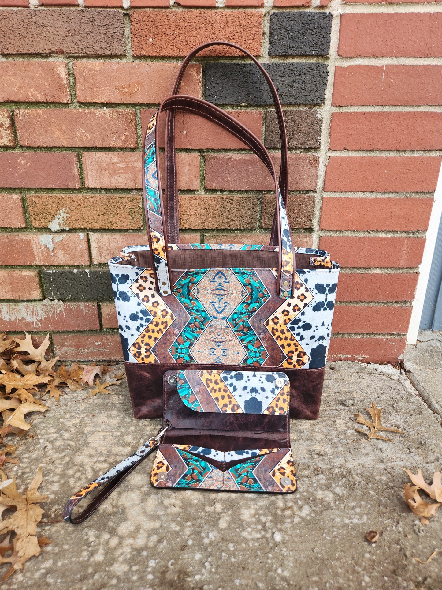 Matching Tote and Clutch