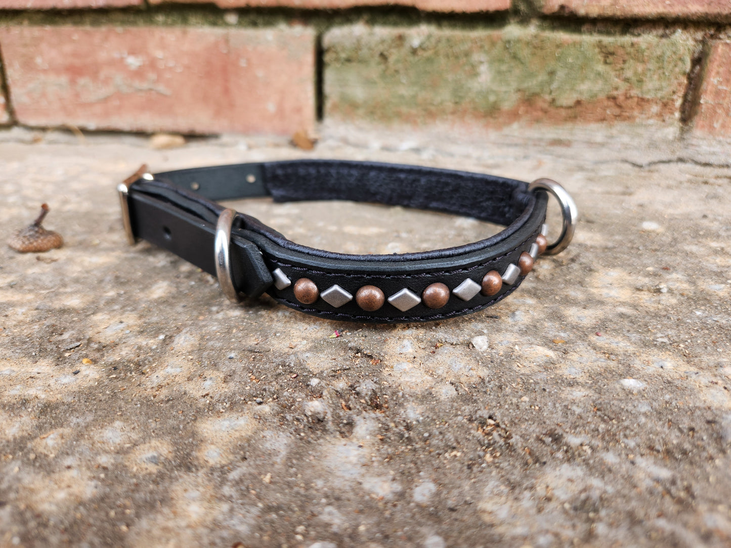 13.5"-17.5" Studded collar
