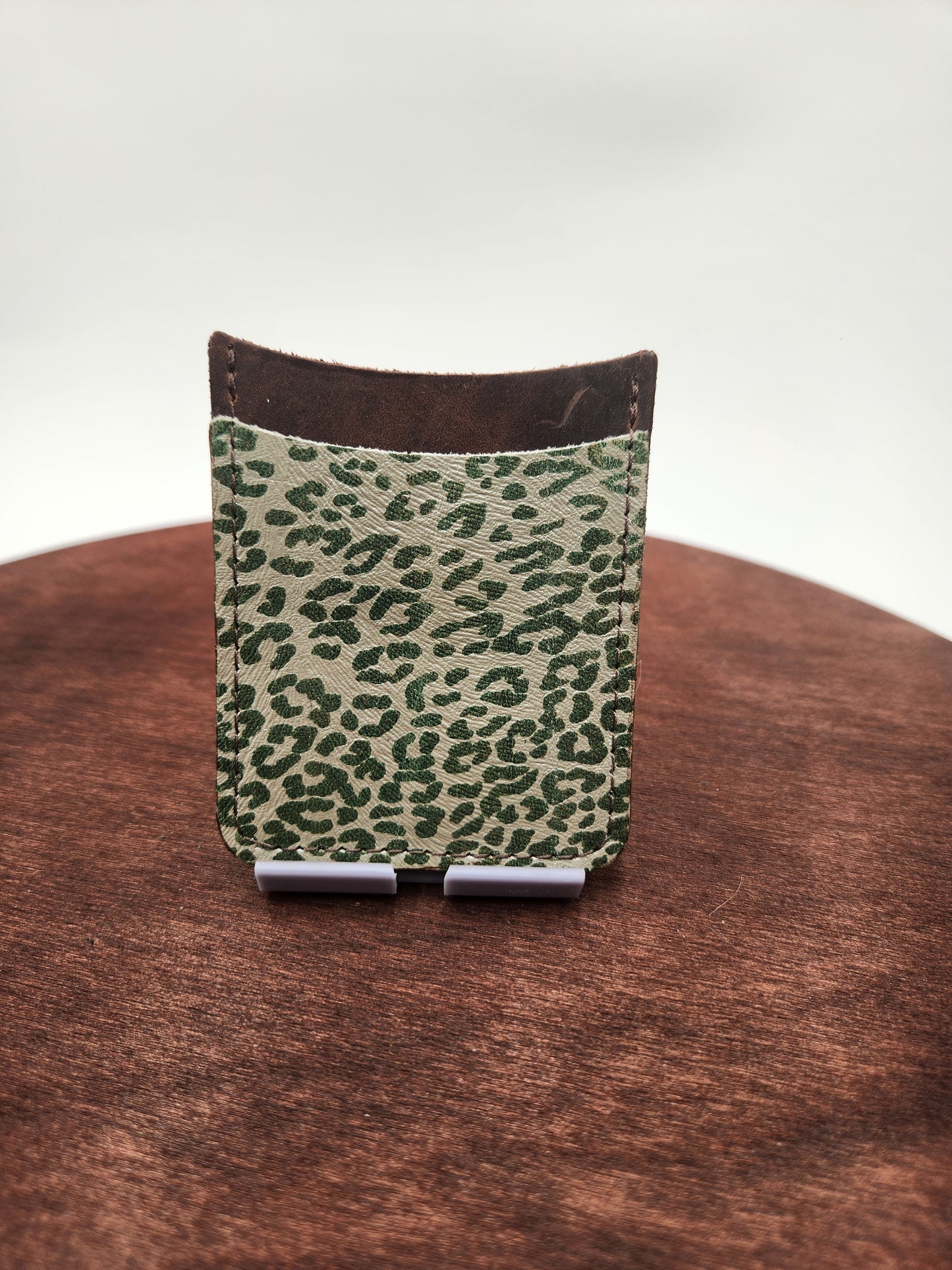 Vertical Leather Card Wallet – Dark Brown & Green Leopard Print