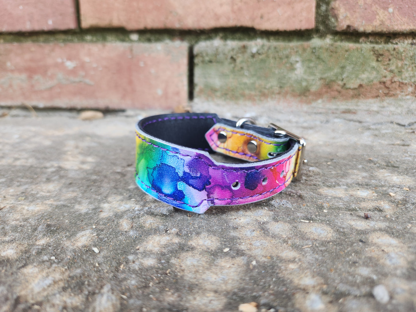 Rainbow collar